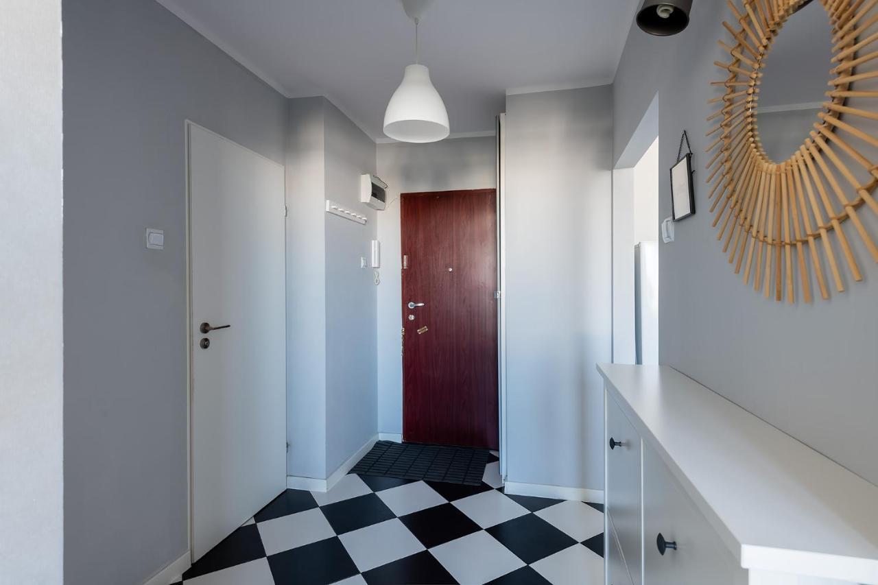 Maklakiewicza 17 - 700M Od Szpitala Mswia - 4Km Do Lotniska Chopina - Maly Balkon - Piekny Widok Na Centrum Warszawy Warsawa Bagian luar foto
